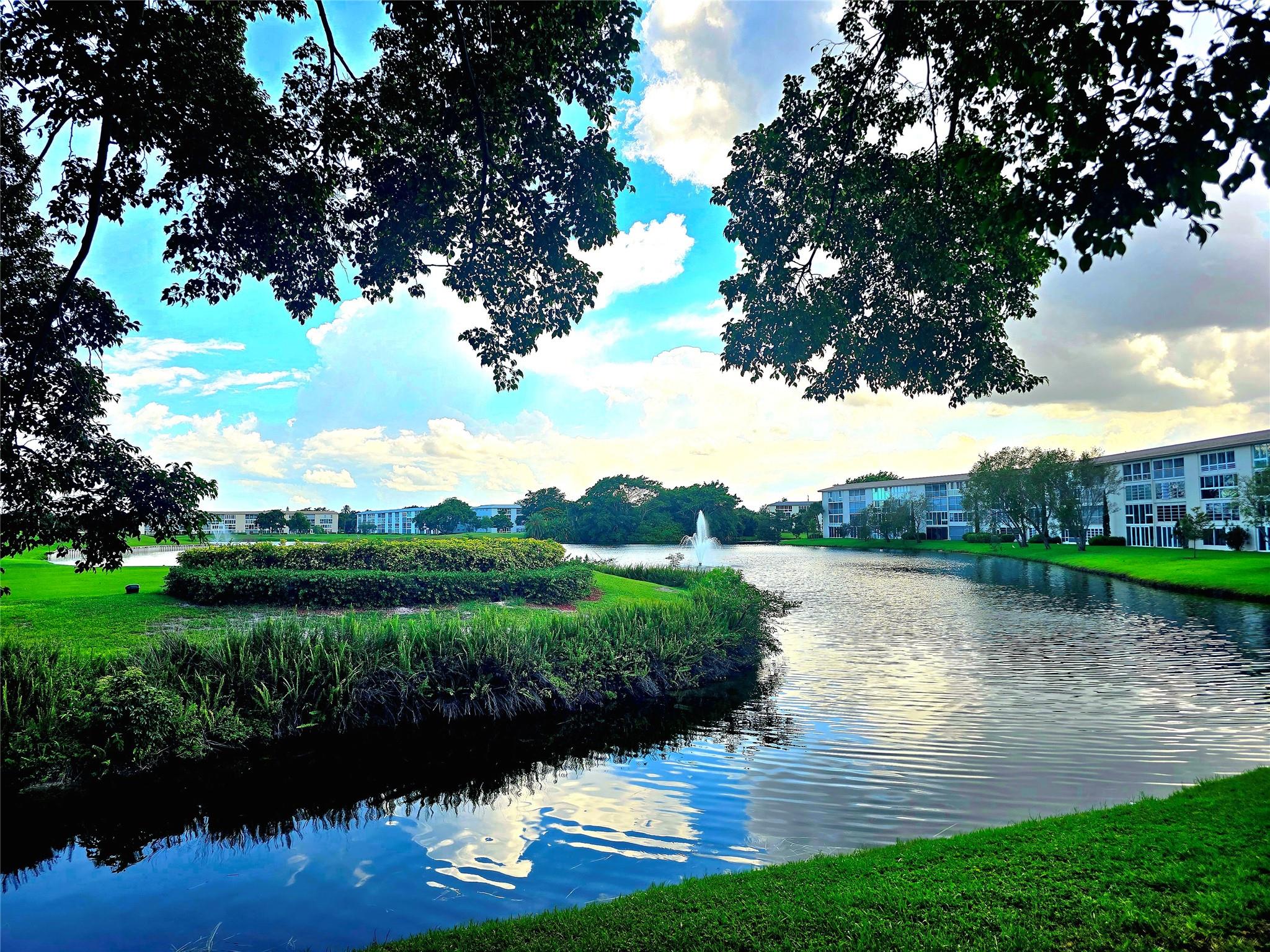 LUCAYA VILLAGE IE CONDO - Residential Lease