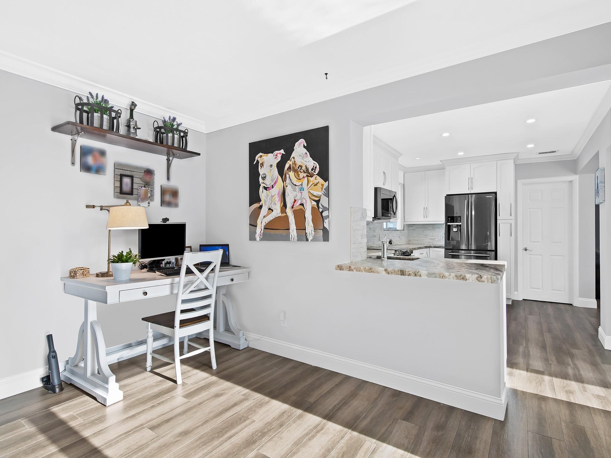POMPANO SHORES - Residential