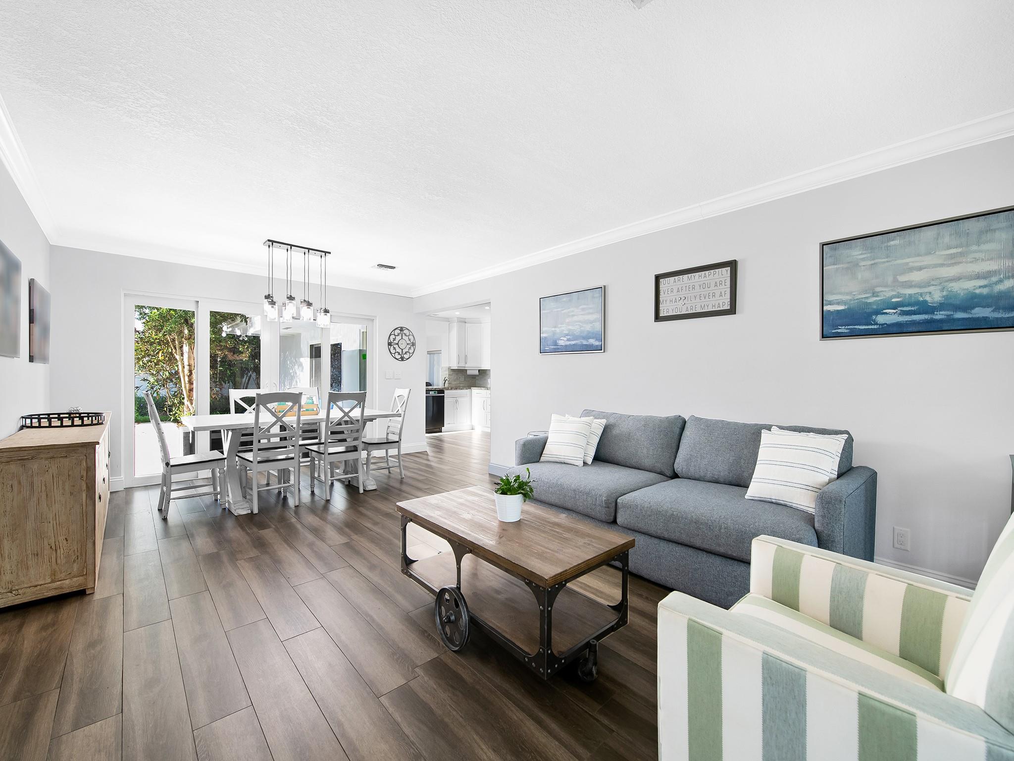 POMPANO SHORES - Residential