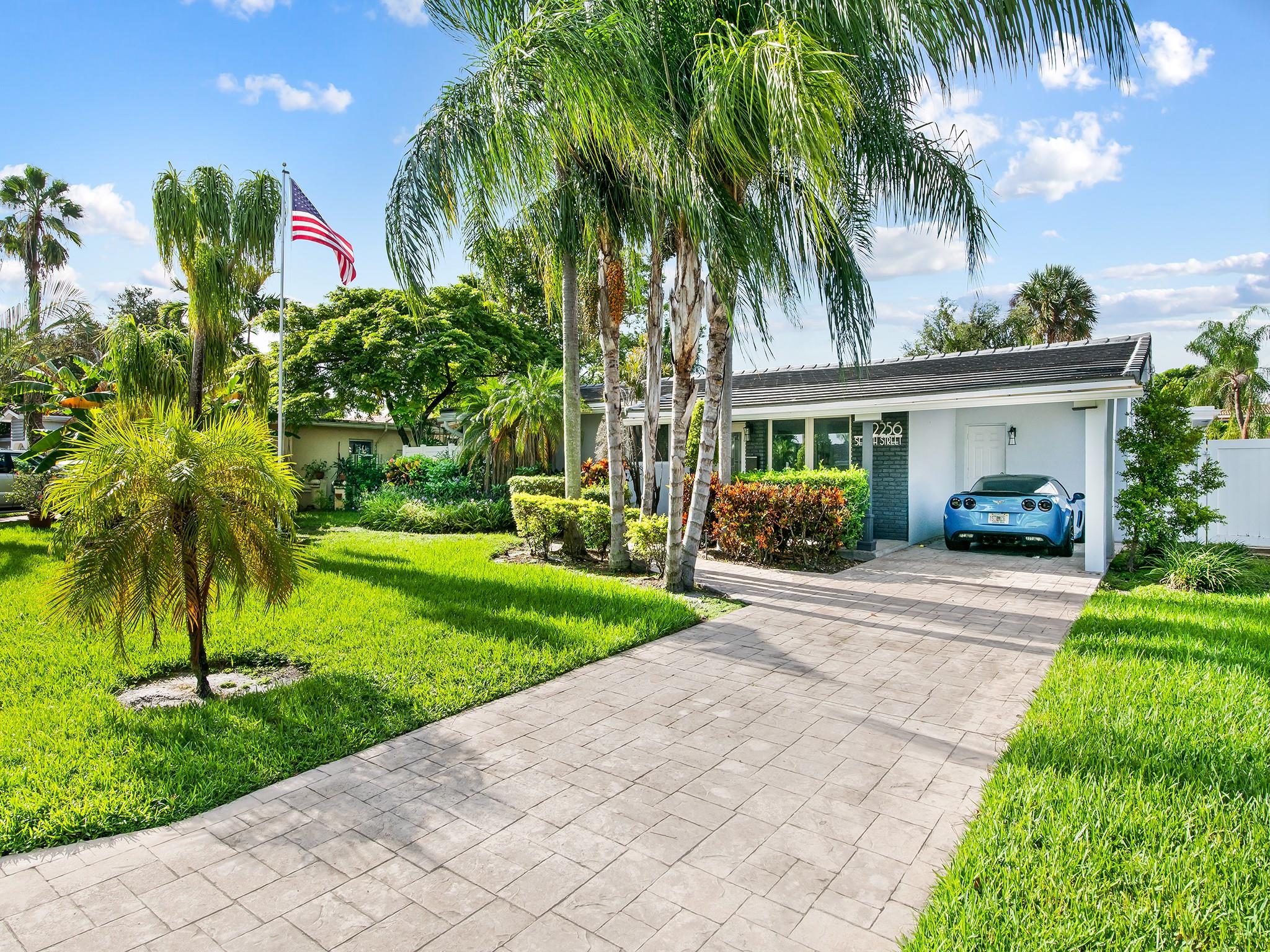 POMPANO SHORES - Residential