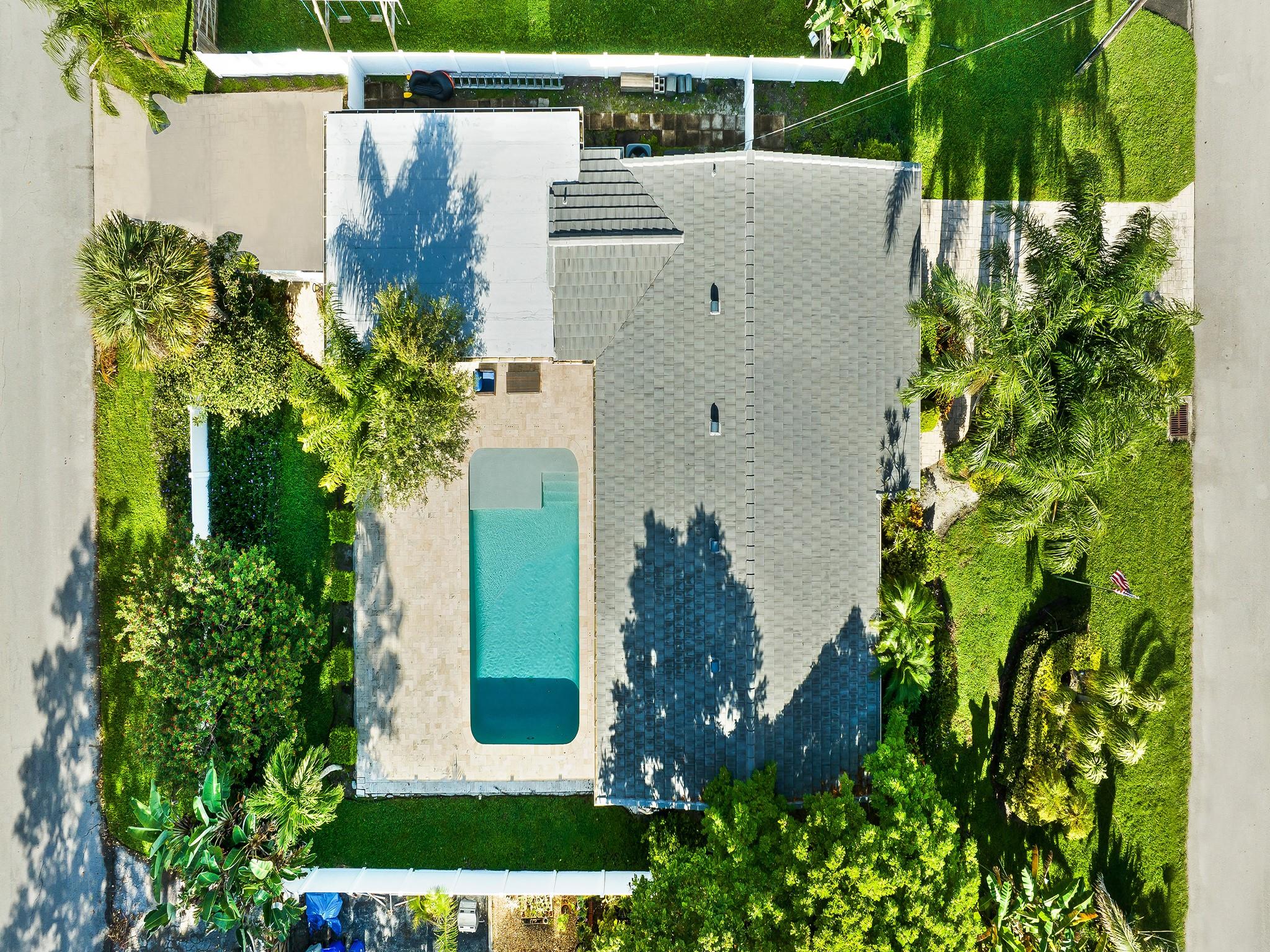 POMPANO SHORES - Residential