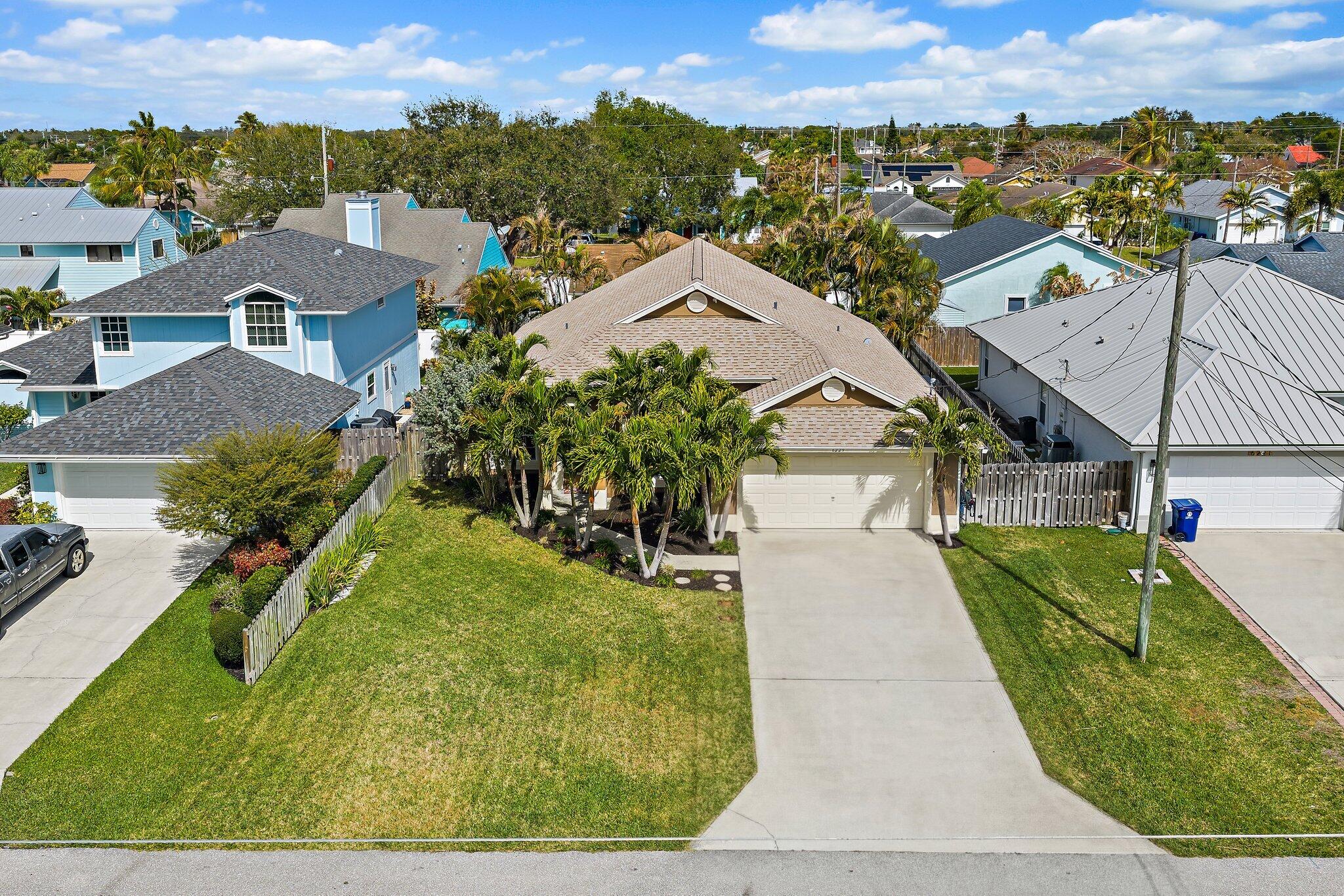 NORTH PALM BEACH HEIGHTS - Residential