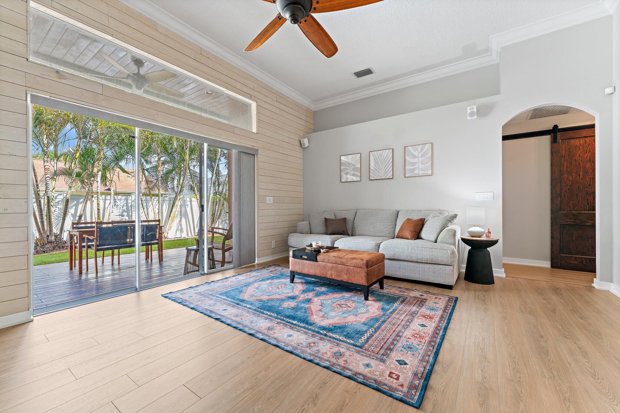 NORTH PALM BEACH HEIGHTS - Residential