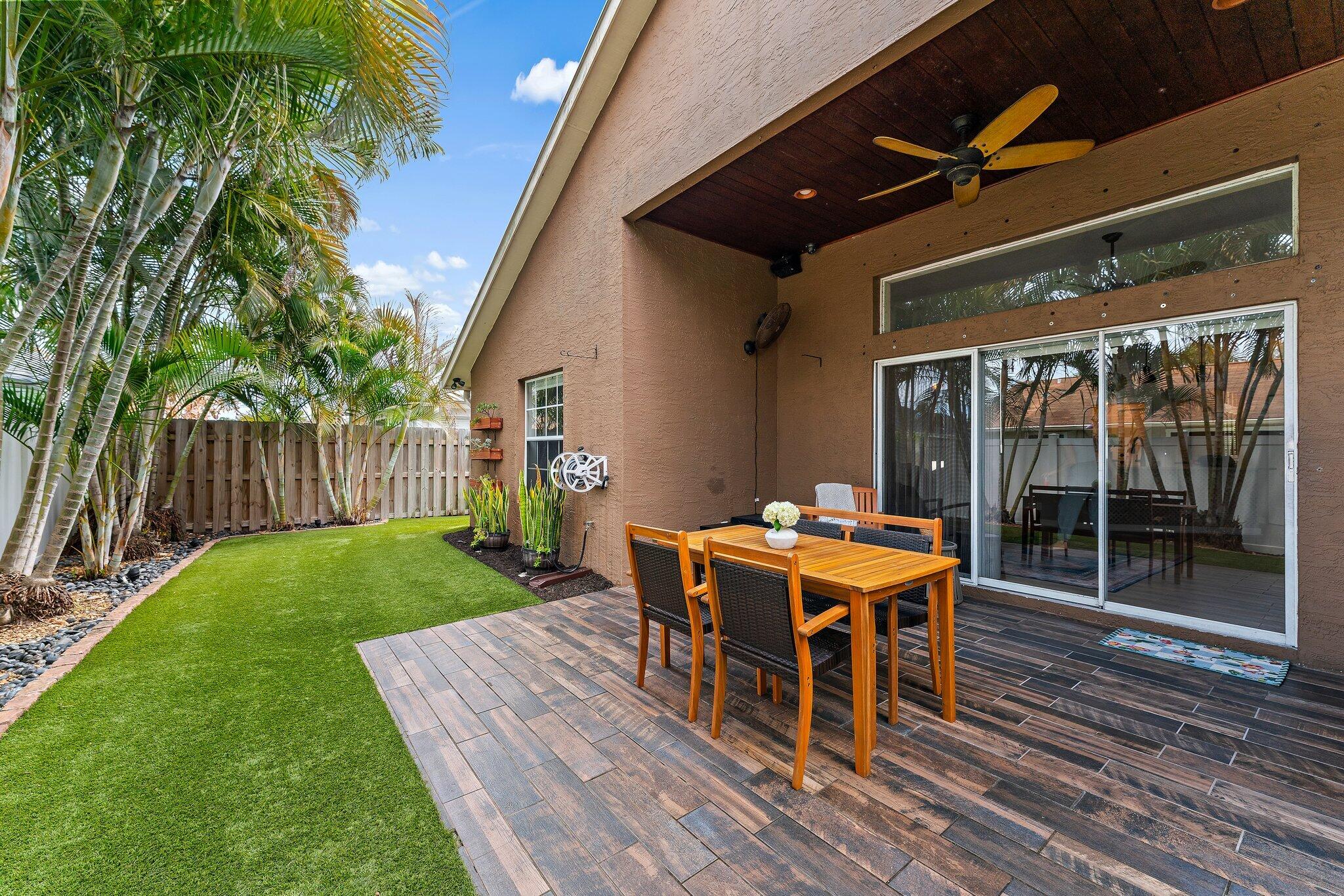 NORTH PALM BEACH HEIGHTS - Residential