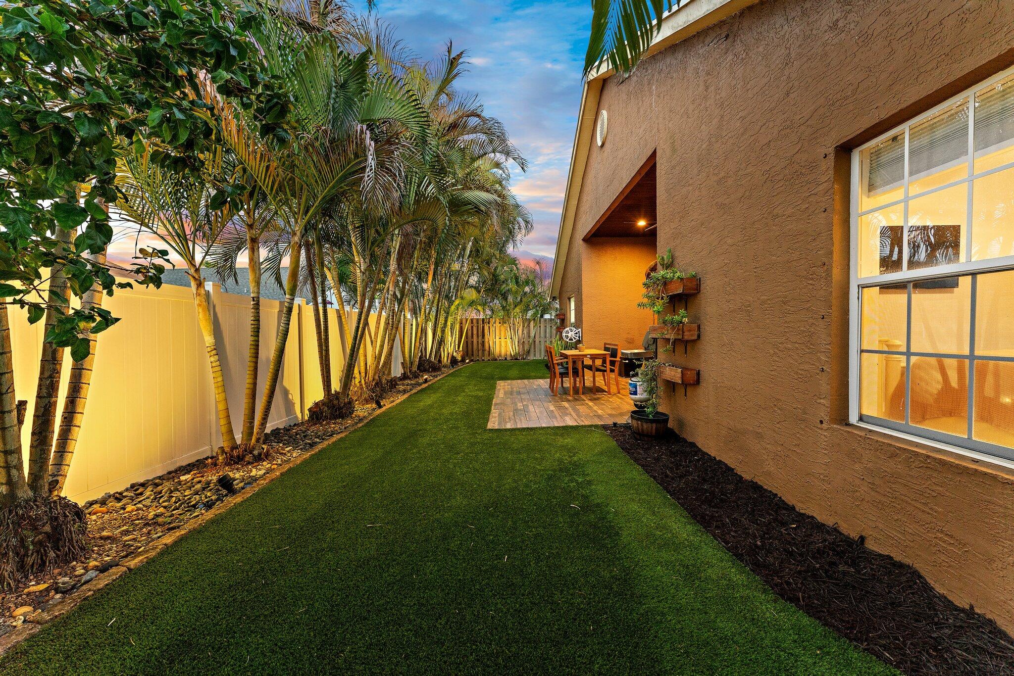 NORTH PALM BEACH HEIGHTS - Residential