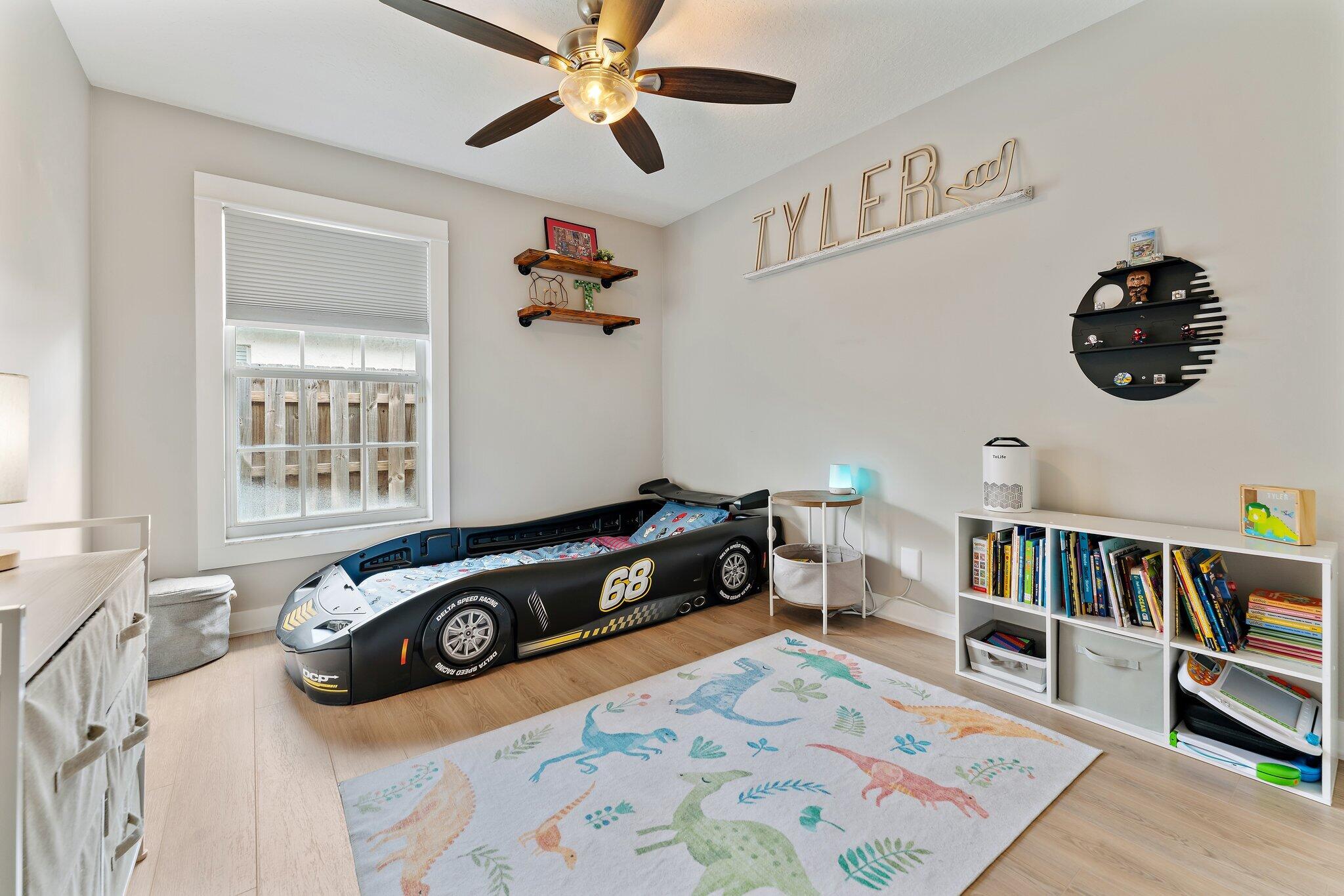 NORTH PALM BEACH HEIGHTS - Residential