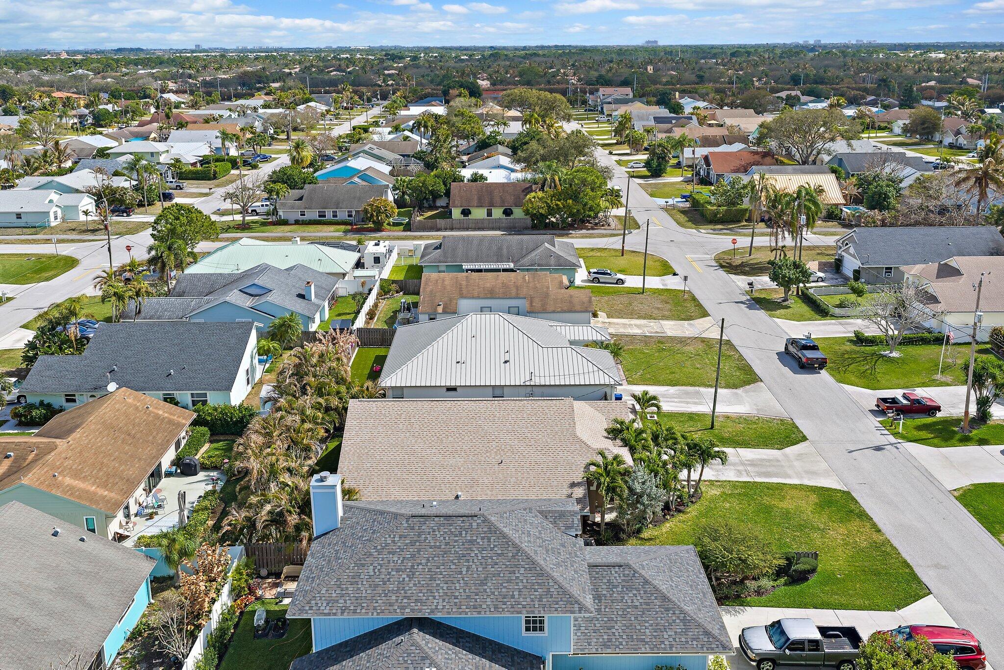 NORTH PALM BEACH HEIGHTS - Residential