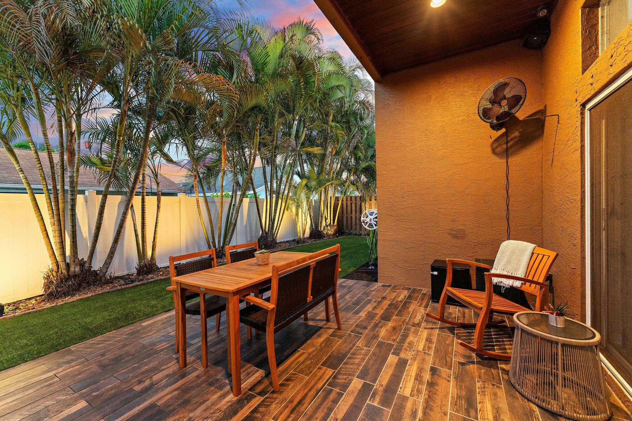 NORTH PALM BEACH HEIGHTS - Residential