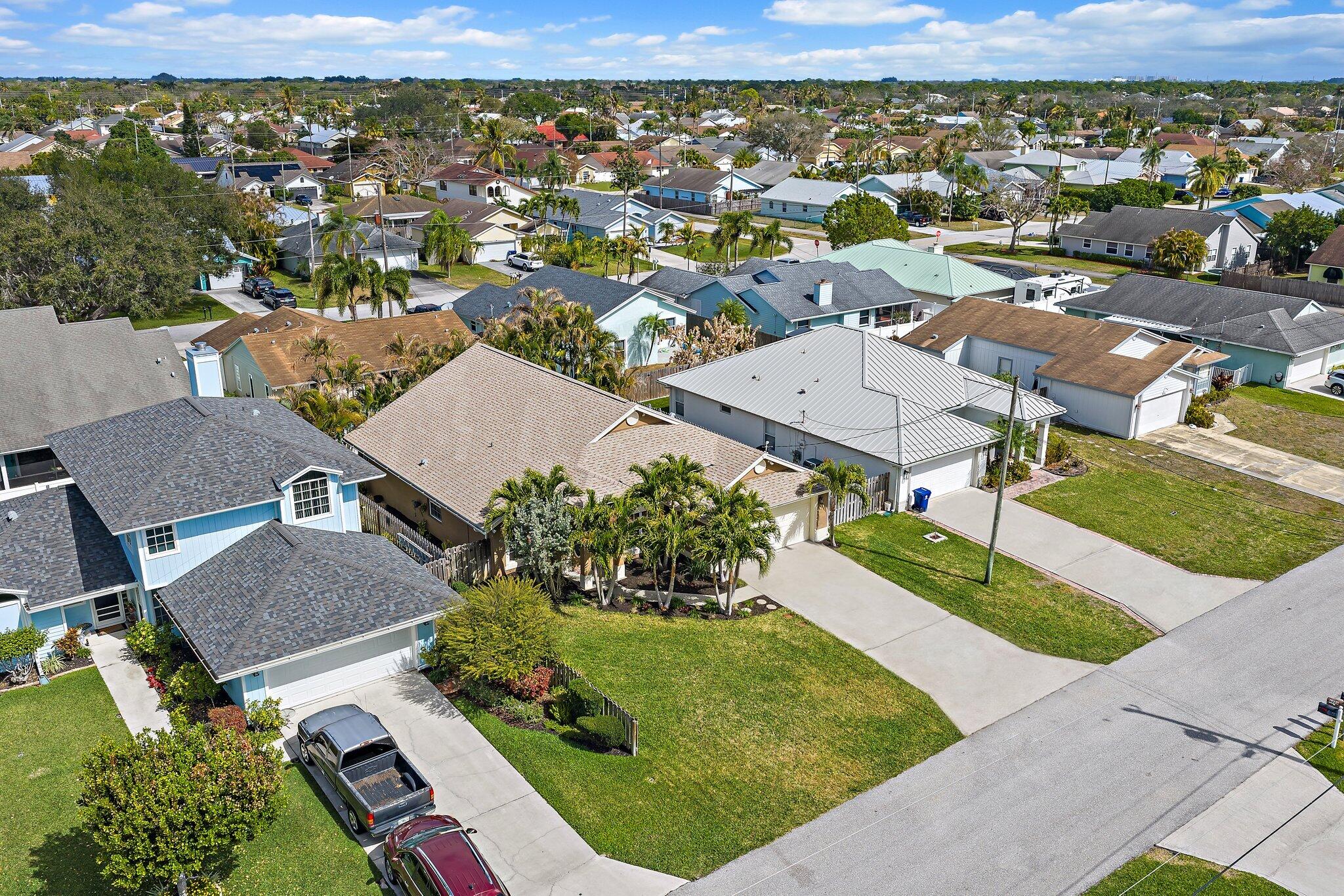 NORTH PALM BEACH HEIGHTS - Residential