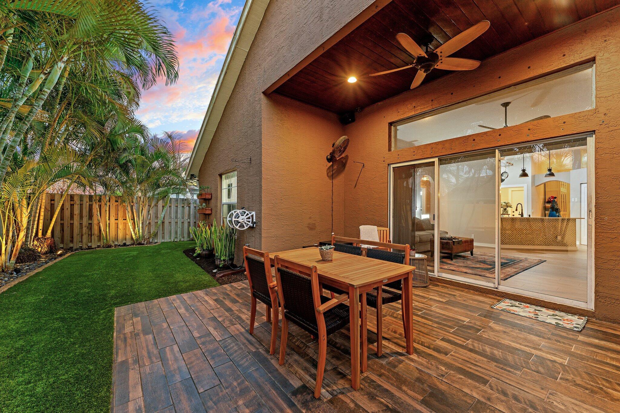 NORTH PALM BEACH HEIGHTS - Residential