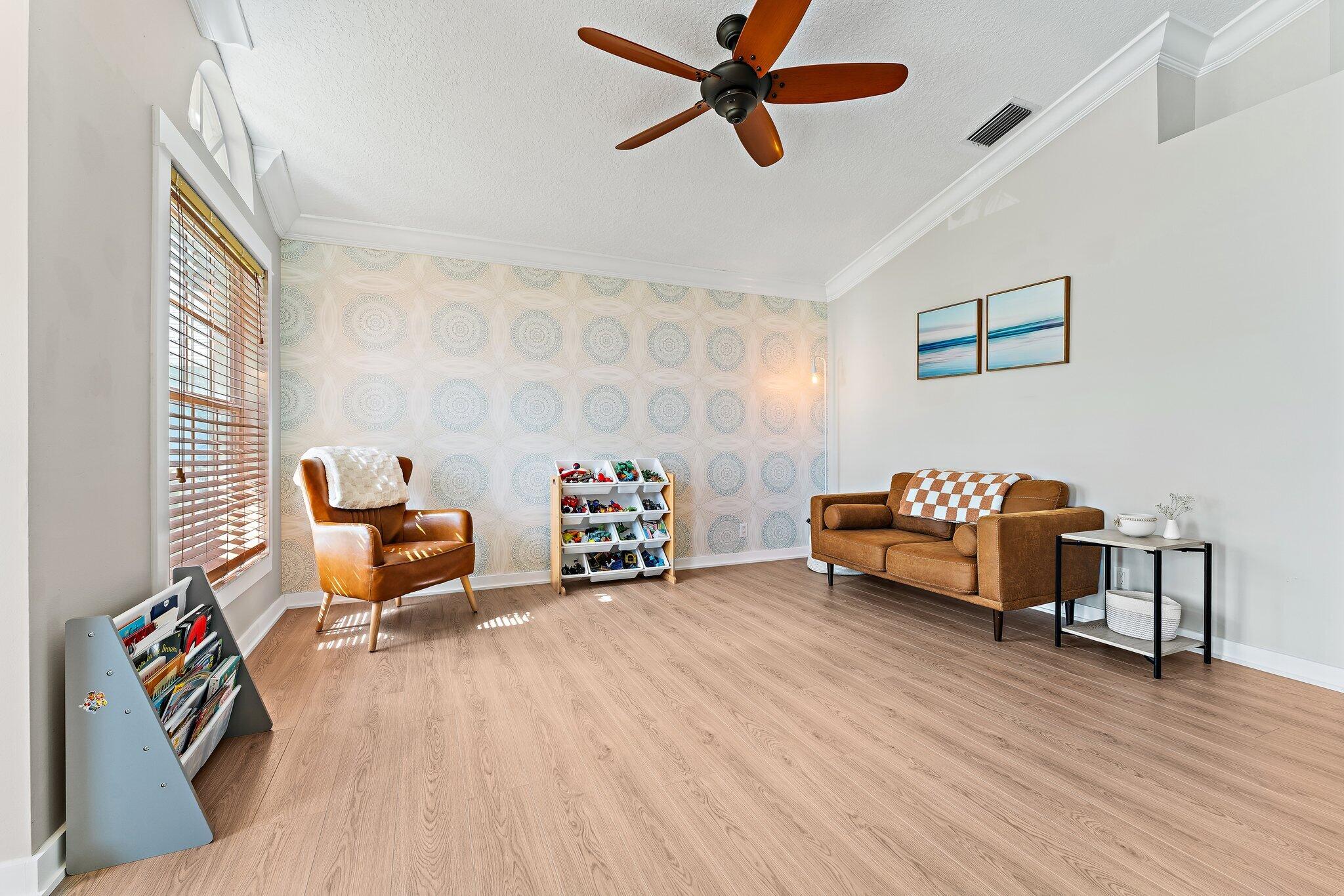 NORTH PALM BEACH HEIGHTS - Residential