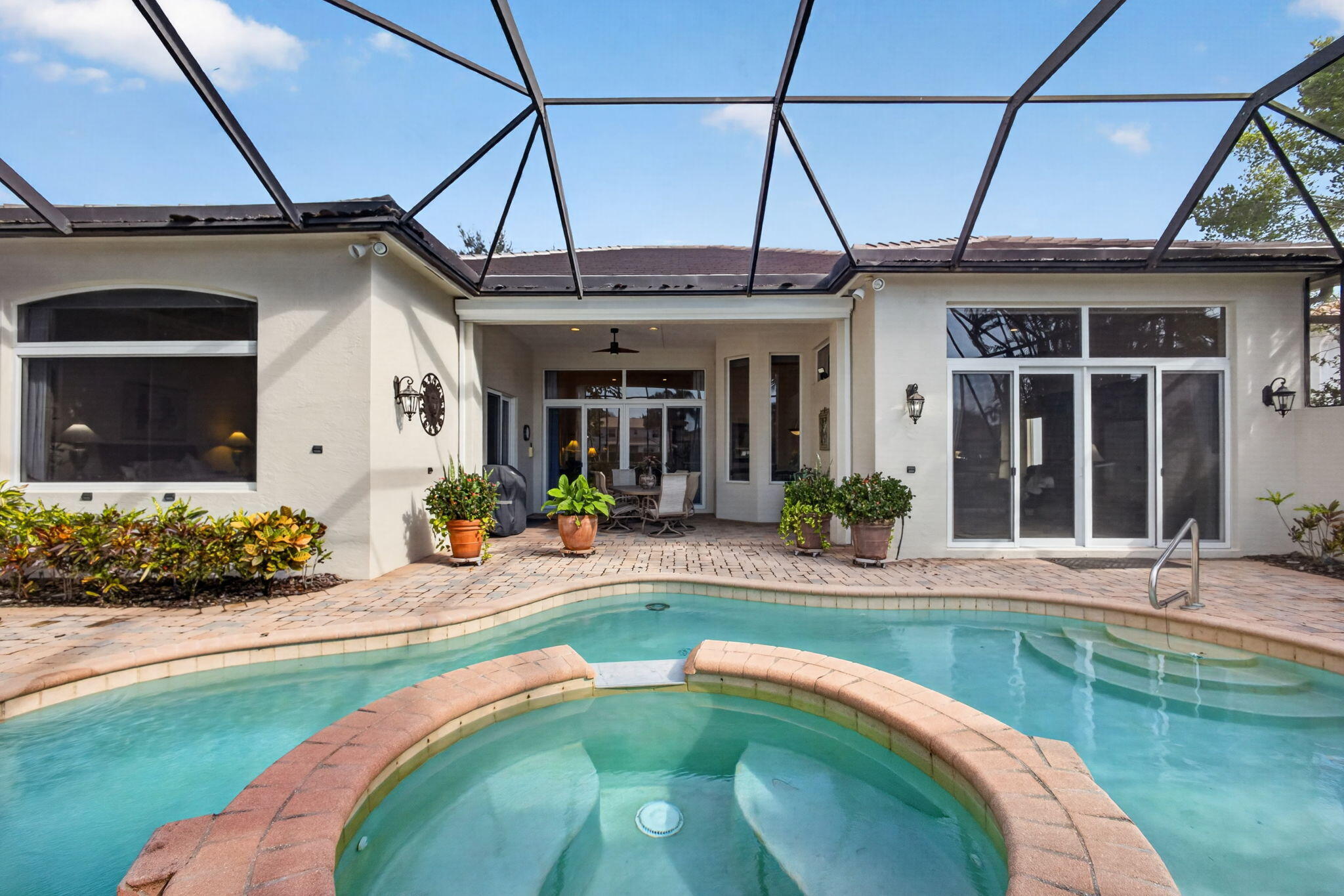 136 SEDONA Way