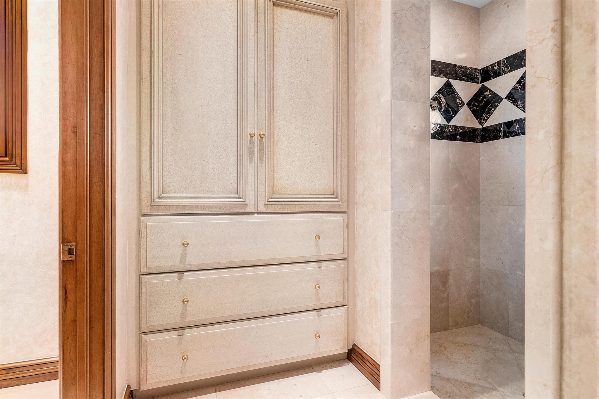 ST ANDREWS COUNTRY CLUB - Residential