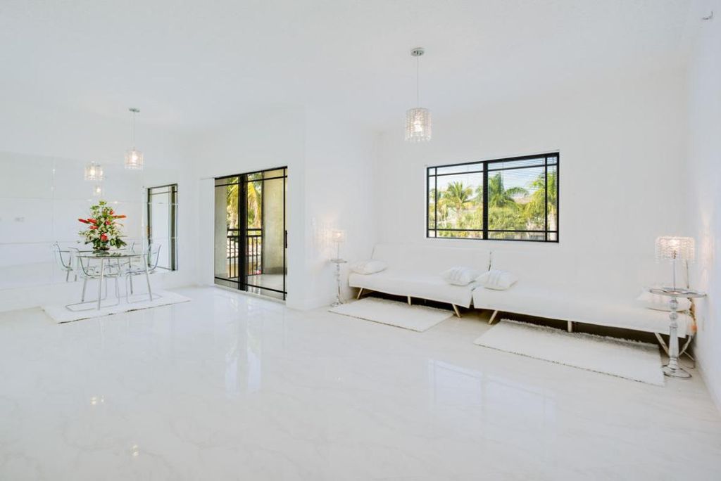 Photo of 2814 Grande Parkway #202, Palm Beach Gardens, FL 33410 (MLS # R10936931)