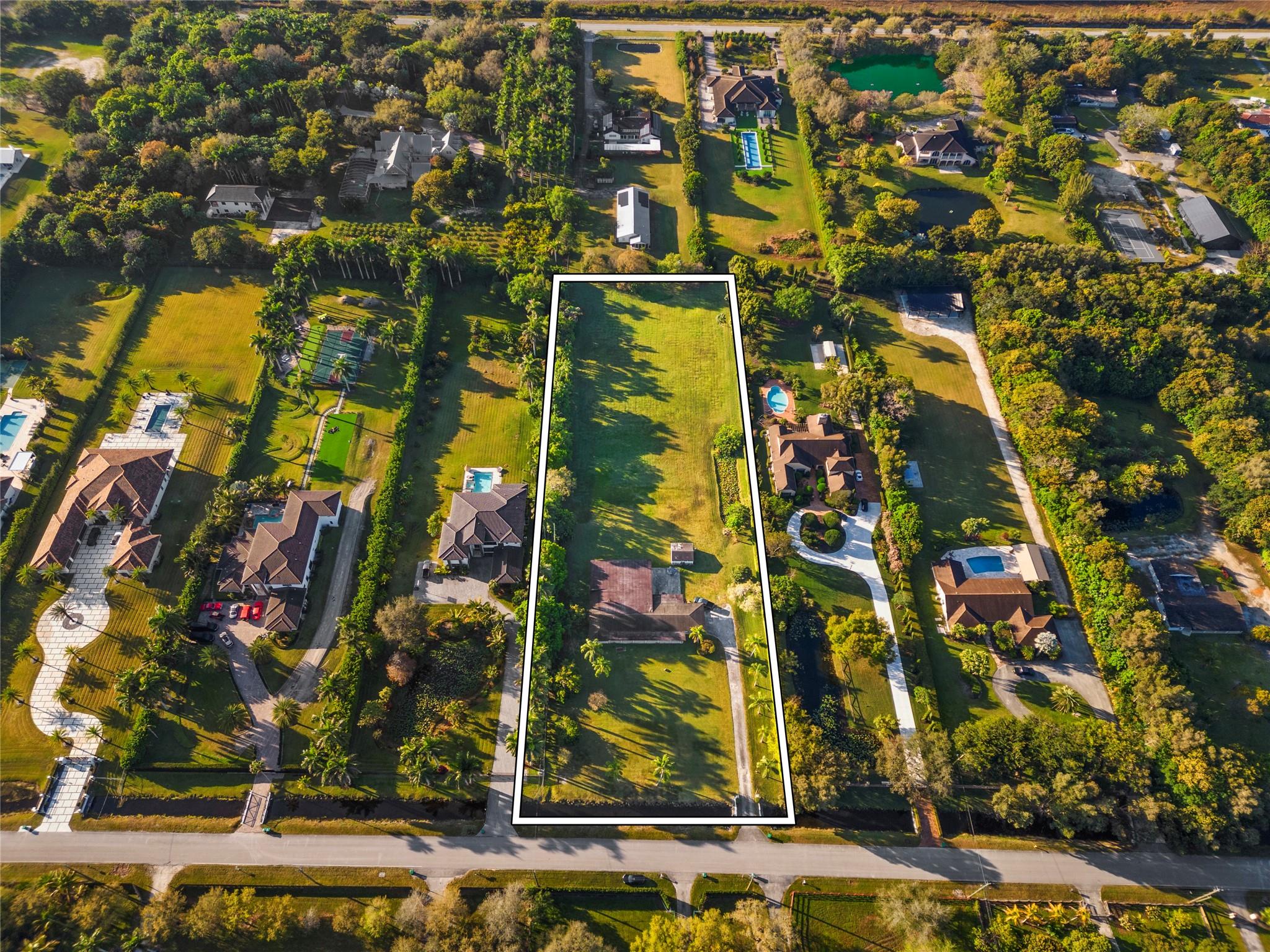 SUNSHINE RANCHES - Residential