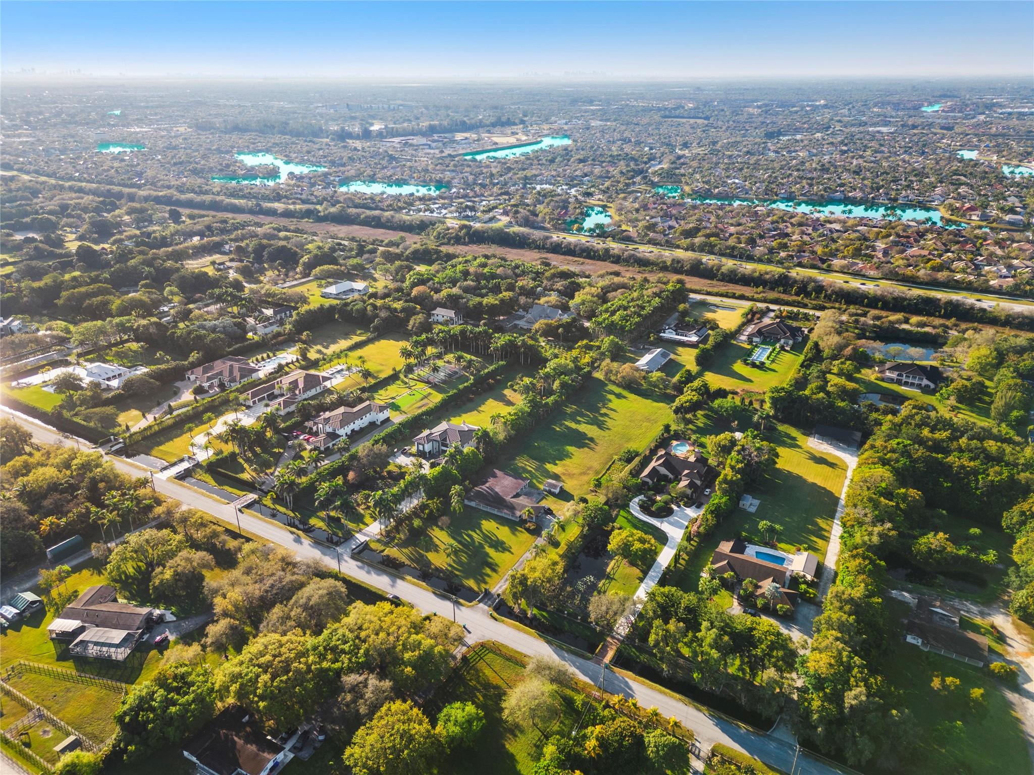 SUNSHINE RANCHES - Residential