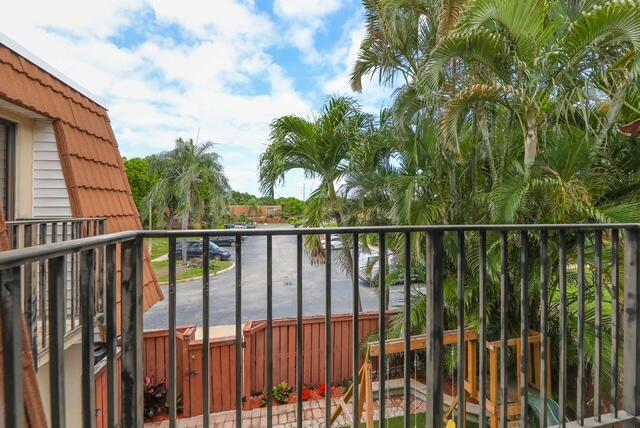 WATERFORD COURTYARDS ADDITION - Residential Lease