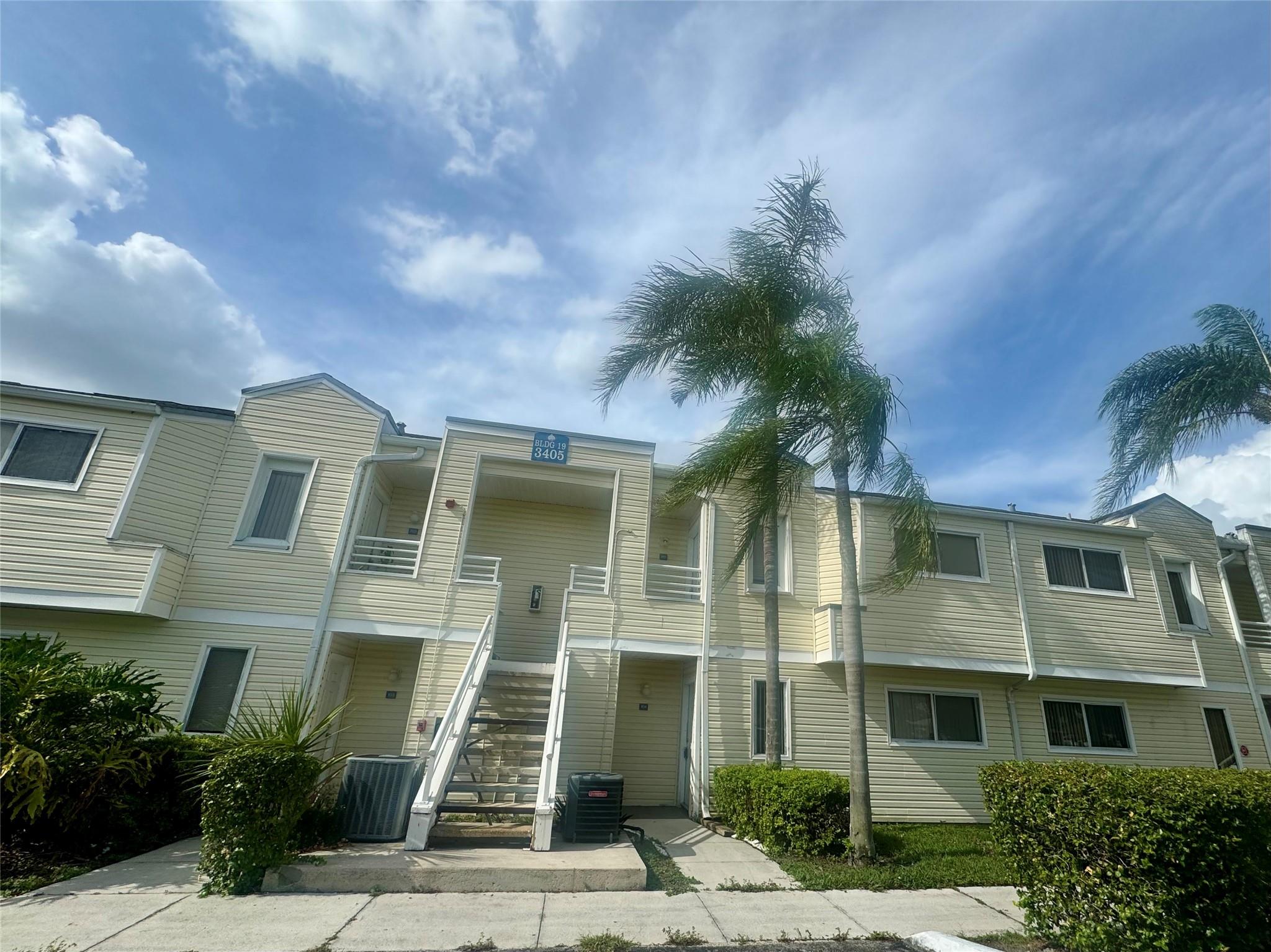 3405 NW 44th St 205
