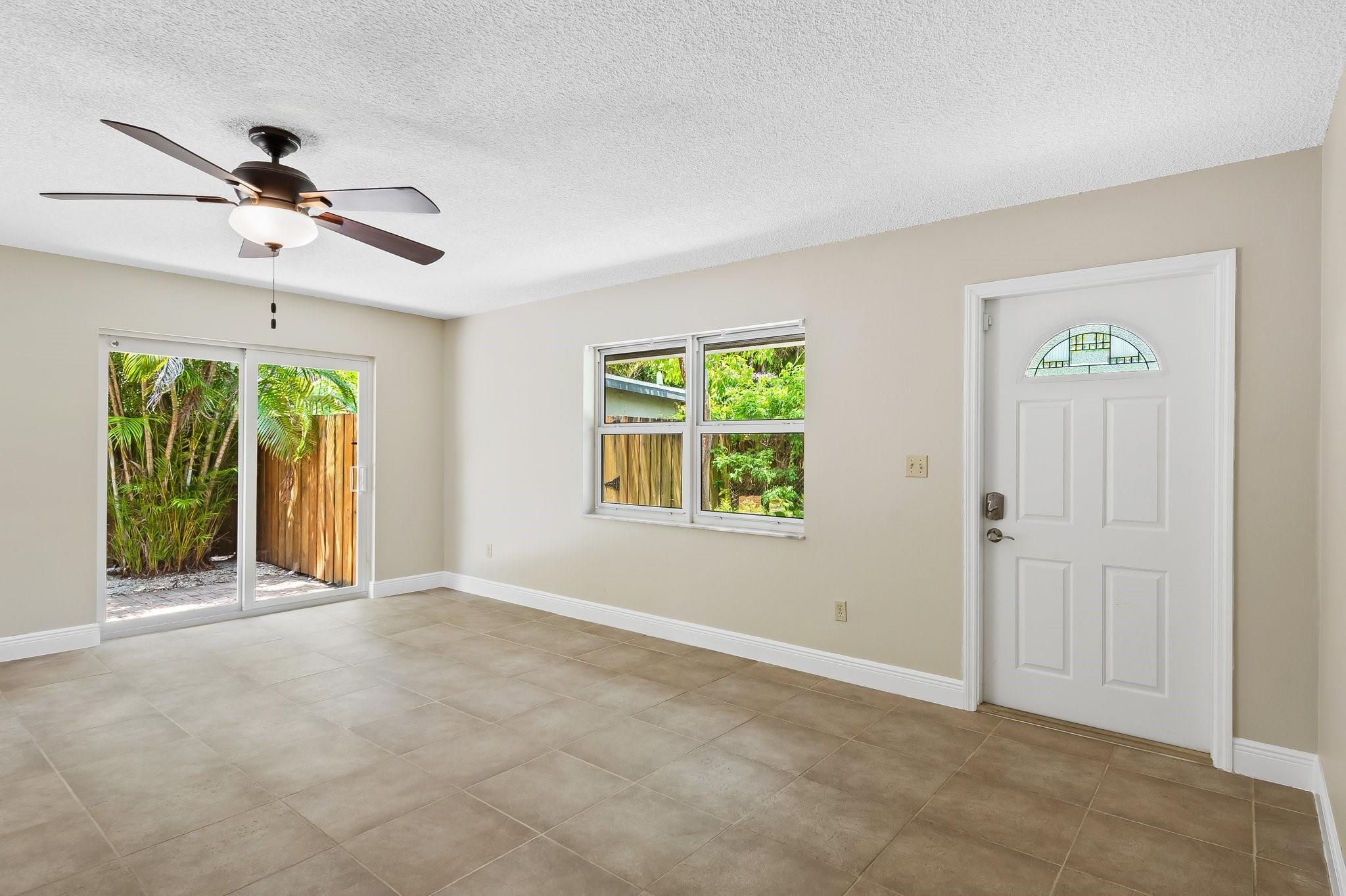LAUDERDALE PINES - Residential Lease