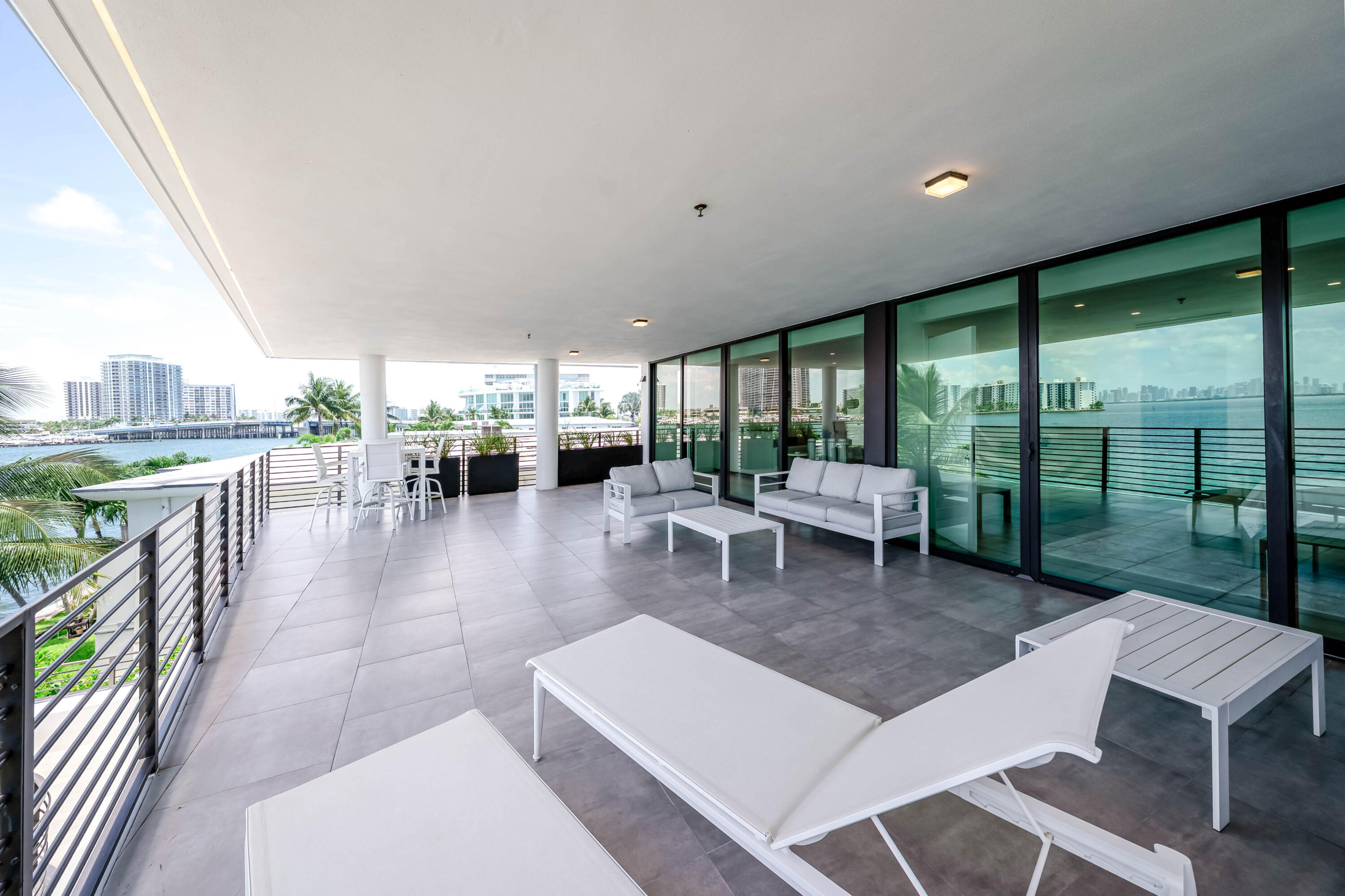 ISLE OF NORMANDISLE OF NORMANDY - Residential