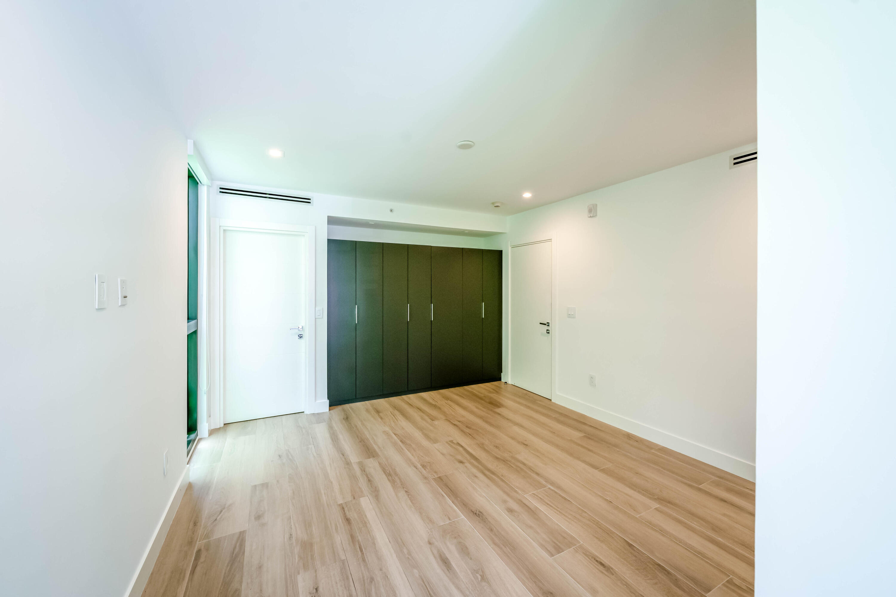 ISLE OF NORMANDISLE OF NORMANDY - Residential