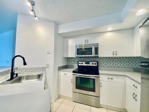 3310 Pinewalk Drive N 1826 Margate FL 33063