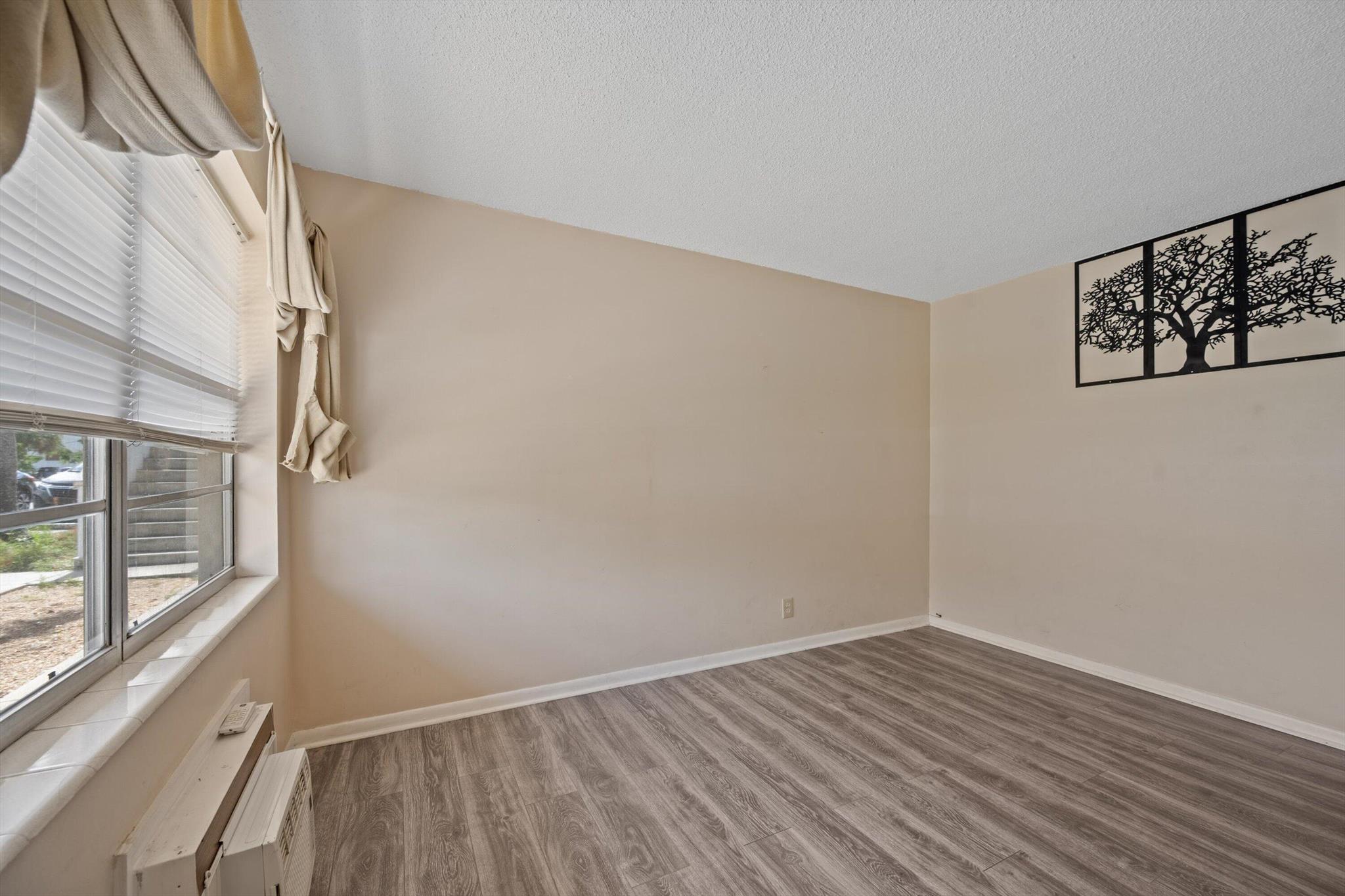 201 S J Street 3