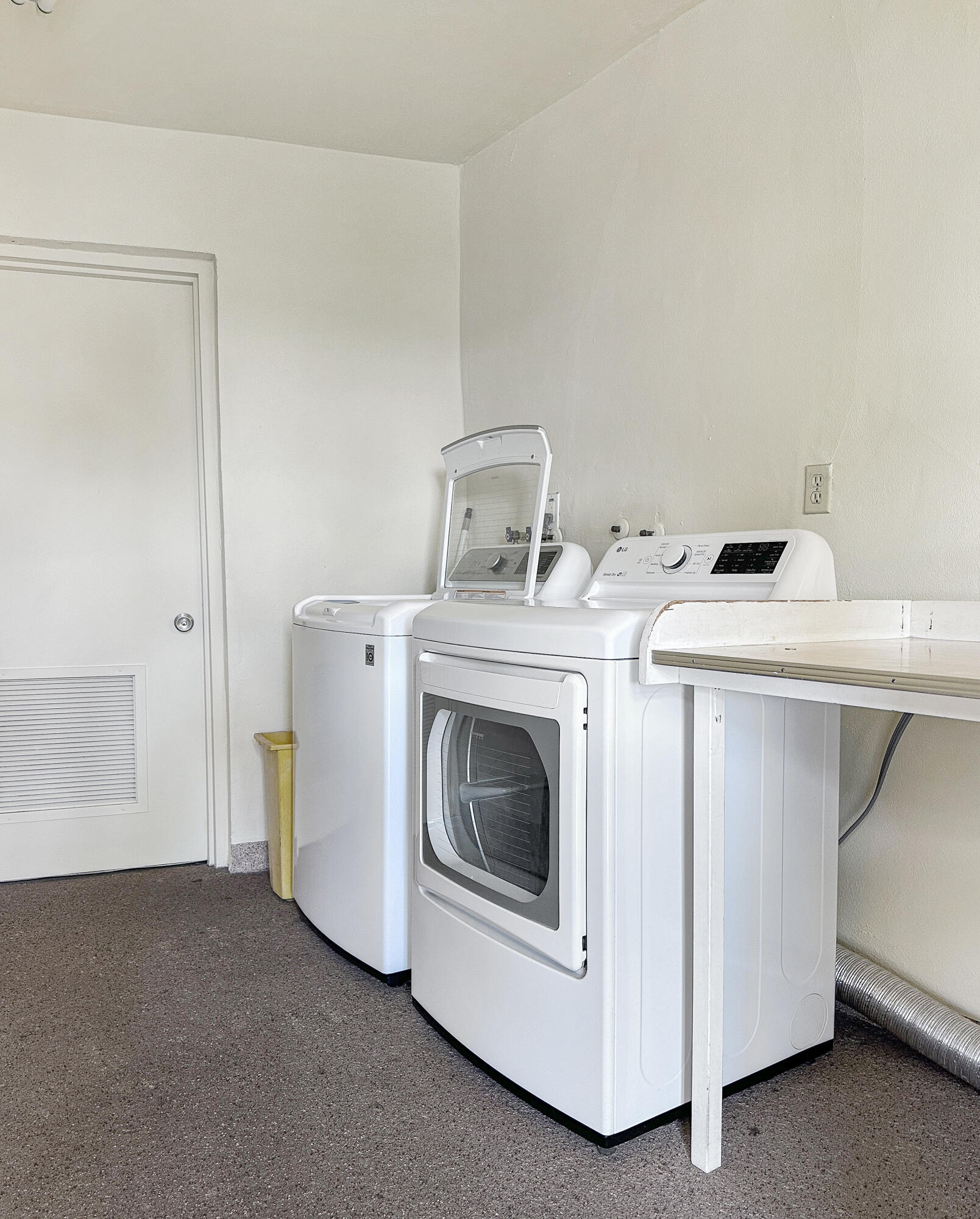 WELLINGTON A THRU H & J THRU M CONDOS - Residential