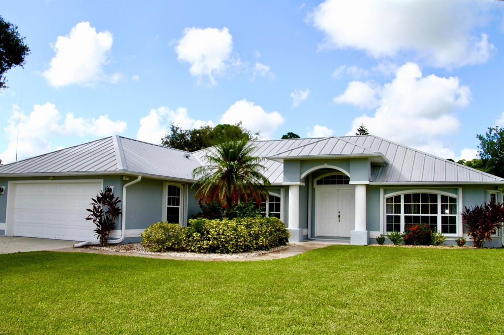 Photo of 4105 Smokey Pines Court, Fort Pierce, FL 34951 (MLS # R10917949)