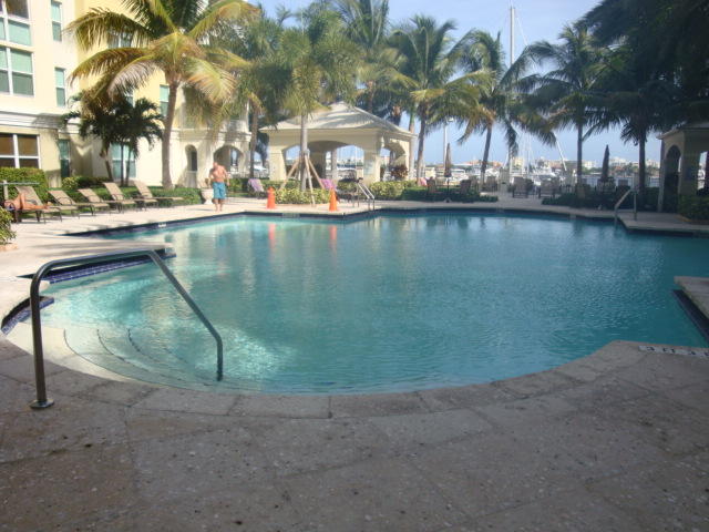 MOORINGS AT LANTANA - Residential