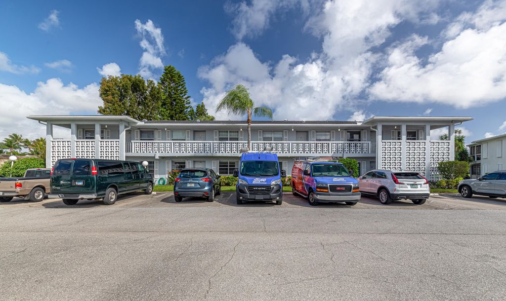 Photo of 2901 SW 15th Street #102, Delray Beach, FL 33445 (MLS # R11168458)