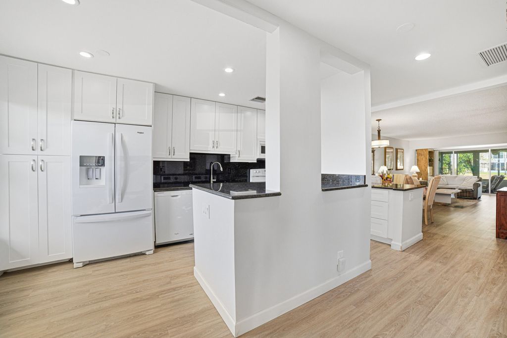 Photo of 2901 SW 15th Street #102, Delray Beach, FL 33445 (MLS # R11168458)