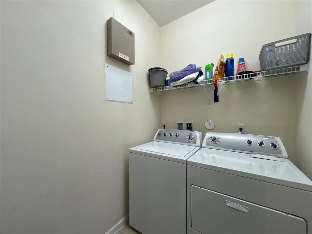 ARTESIA - Residential Lease
