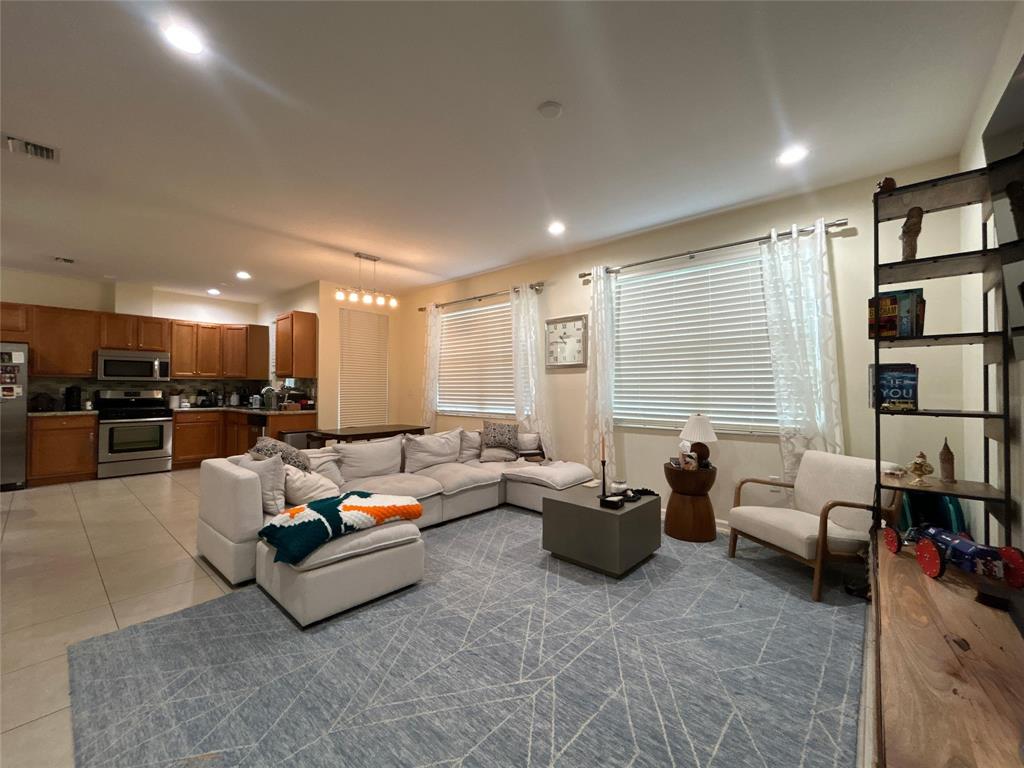 ARTESIA - Residential Lease