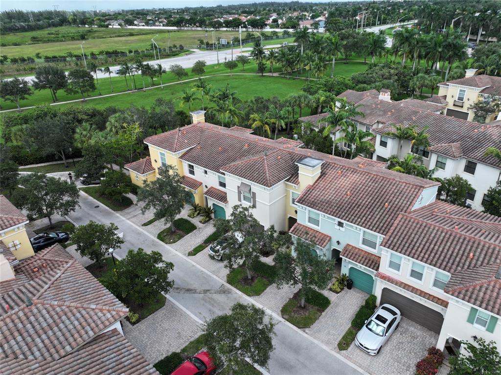 ARTESIA - Residential Lease