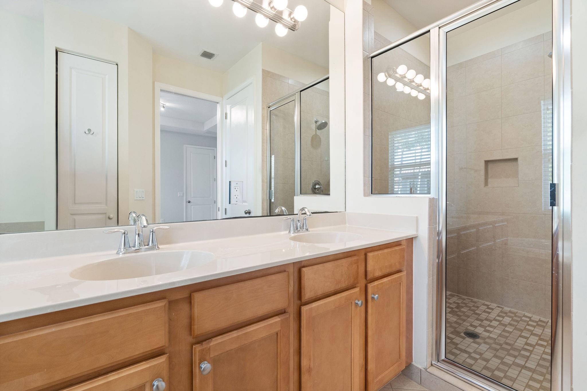 ARTESIA - Residential Lease