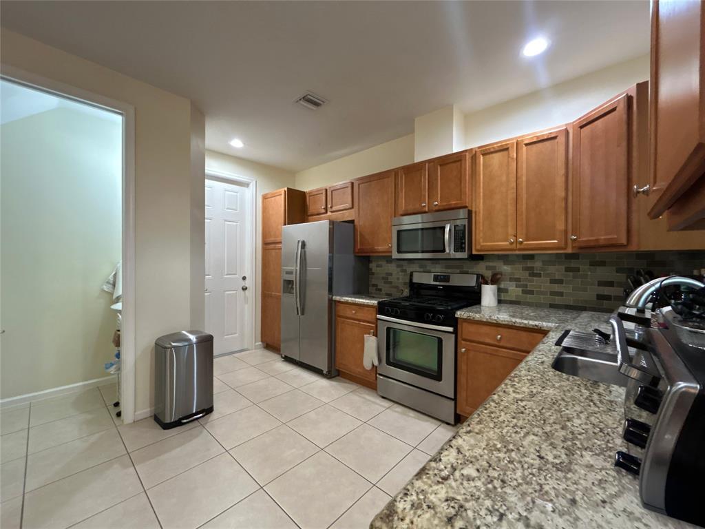 ARTESIA - Residential Lease