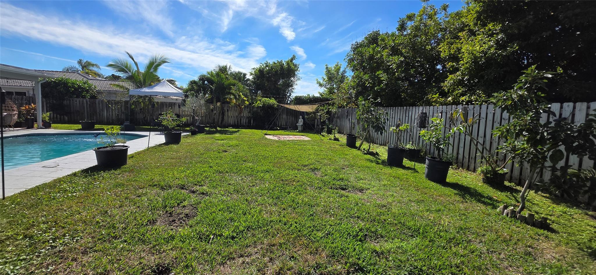 Oak Wood 80-39 B - Residential