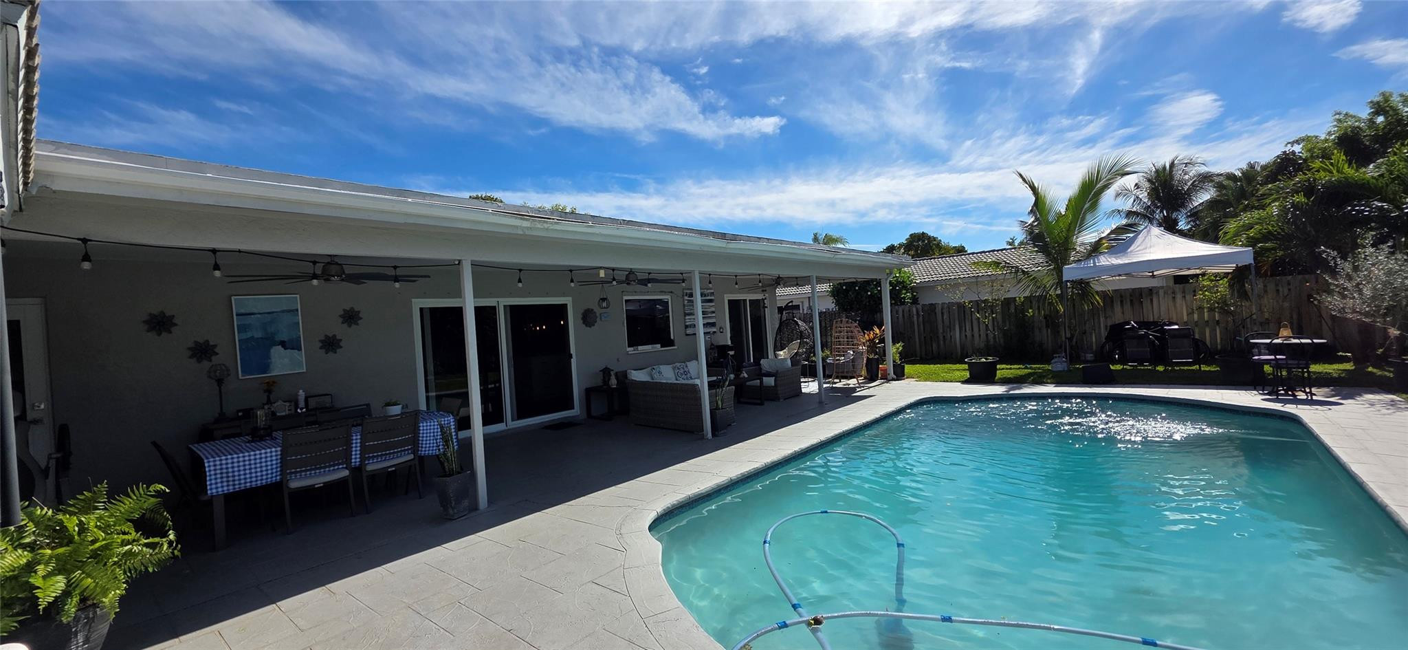 Oak Wood 80-39 B - Residential