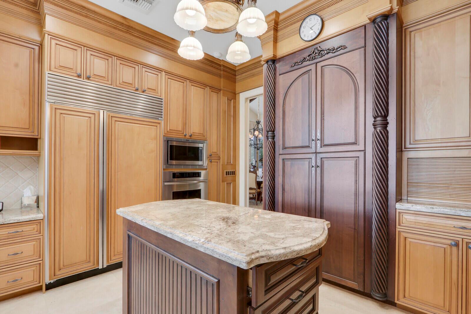 FRENCHMANS CREEK - Residential