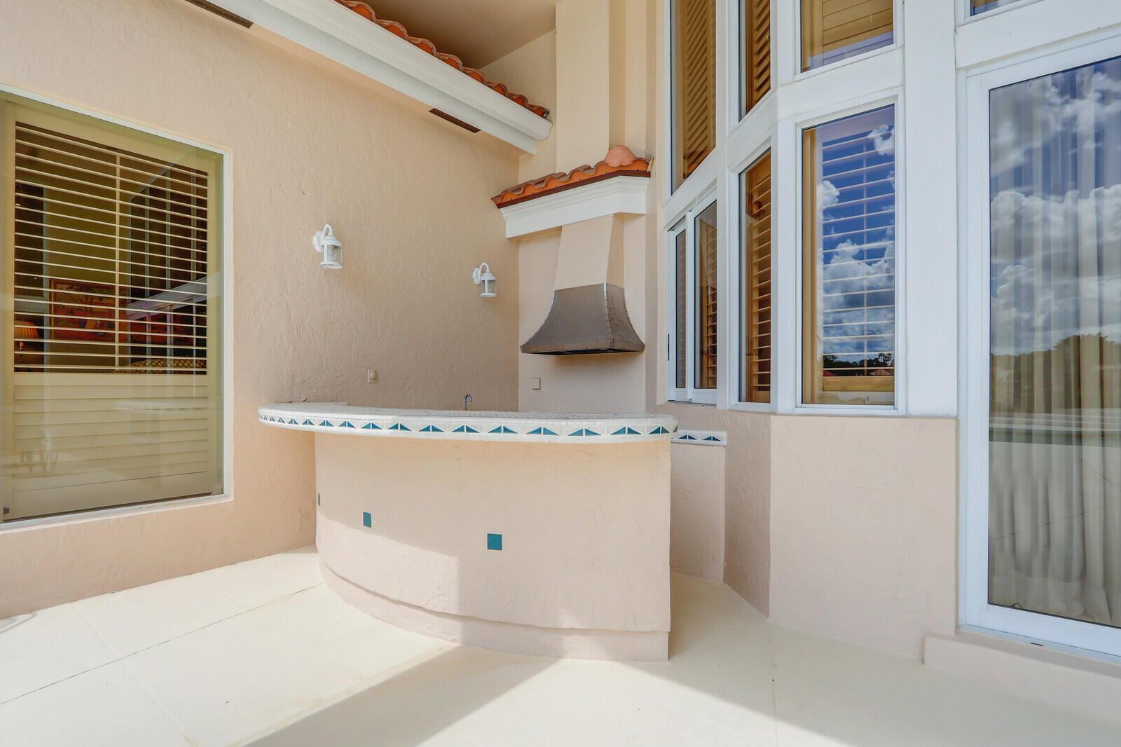 FRENCHMANS CREEK - Residential