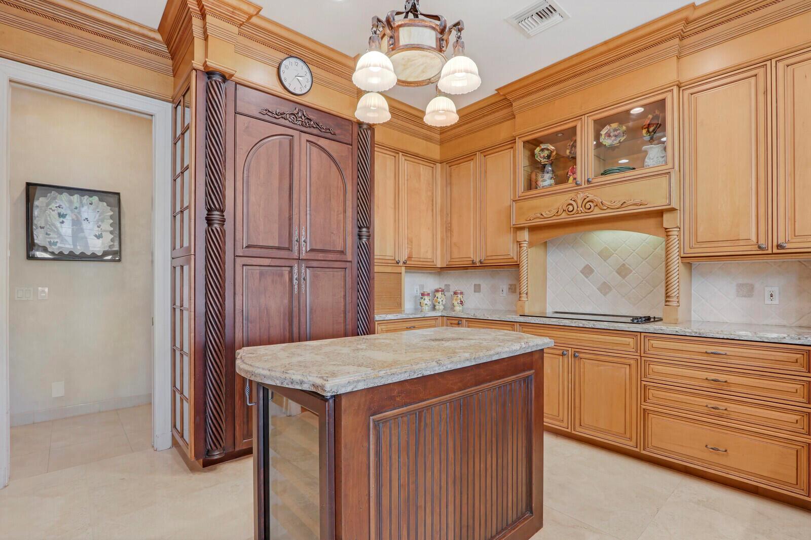 FRENCHMANS CREEK - Residential