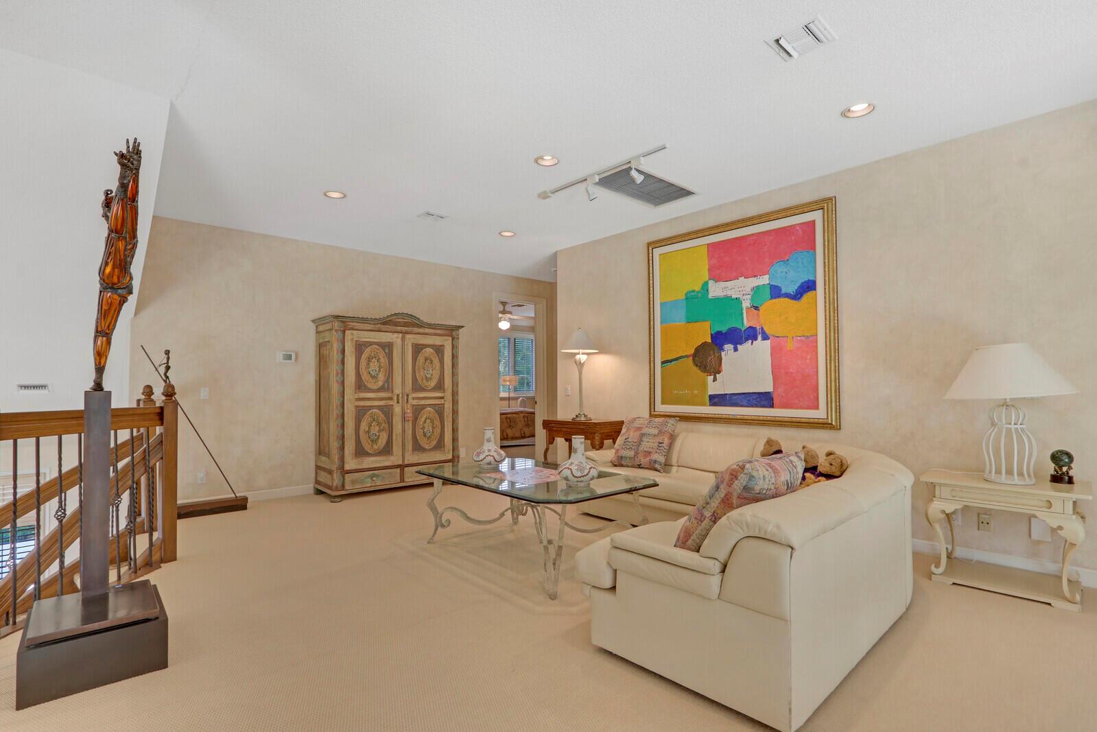 FRENCHMANS CREEK - Residential