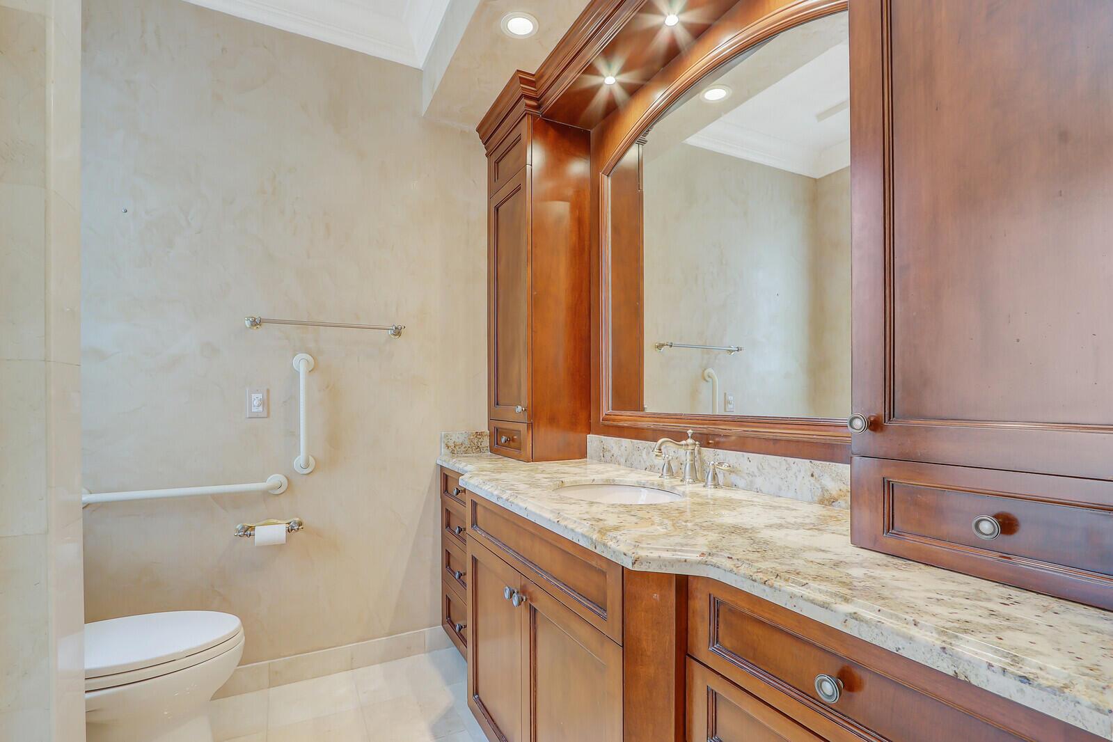 FRENCHMANS CREEK - Residential