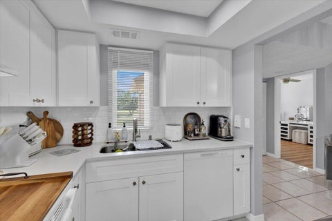 Tiny photo for 1529 SE Royal Green Circle #102, Port Saint Lucie, FL 34952 (MLS # B26090965)