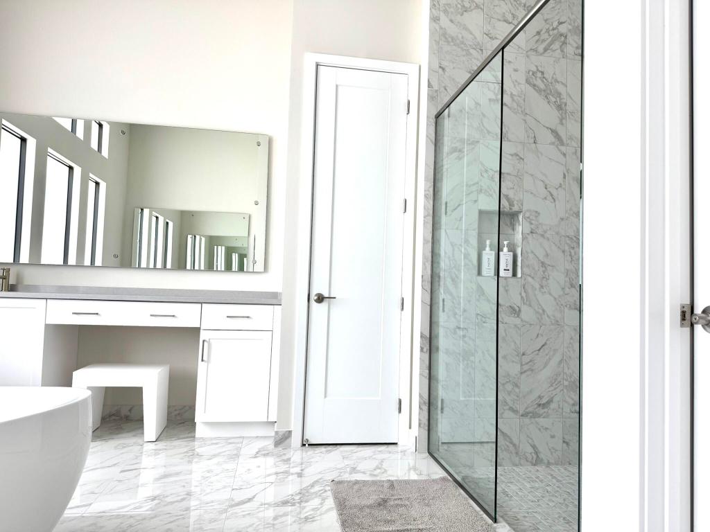 Lotus Palm, BOCA RATON GOLF COURSE PUD - Residential