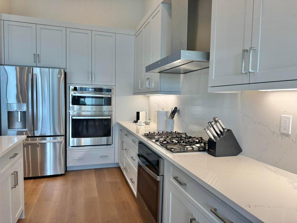 Lotus Palm, BOCA RATON GOLF COURSE PUD - Residential