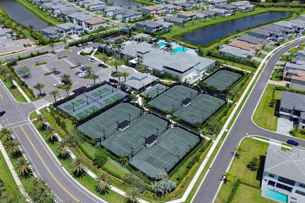Lotus Palm, BOCA RATON GOLF COURSE PUD - Residential