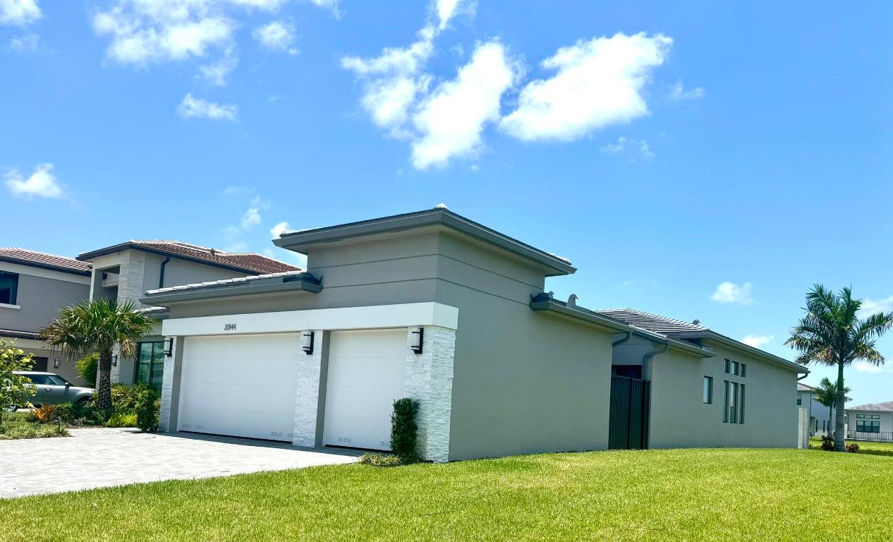 Lotus Palm, BOCA RATON GOLF COURSE PUD - Residential