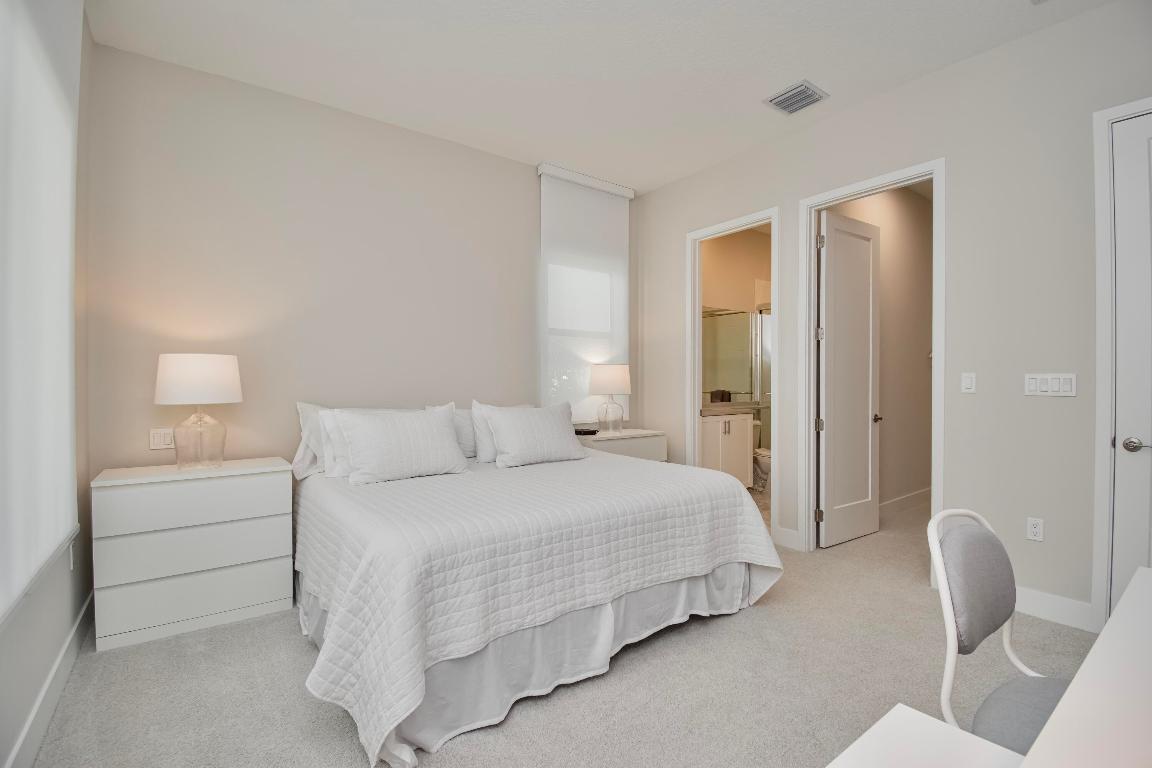 Lotus Palm, BOCA RATON GOLF COURSE PUD - Residential